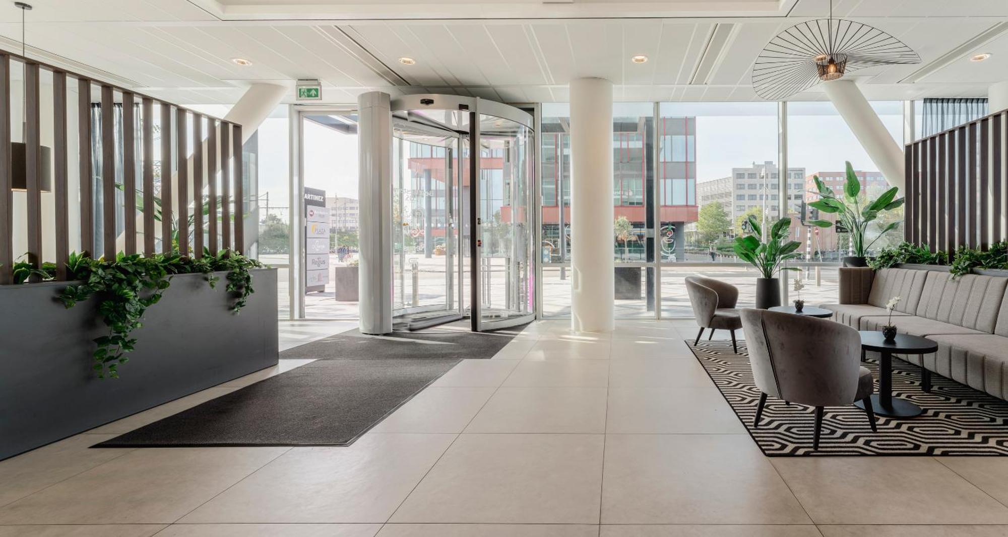 Hotel Plaza Premium